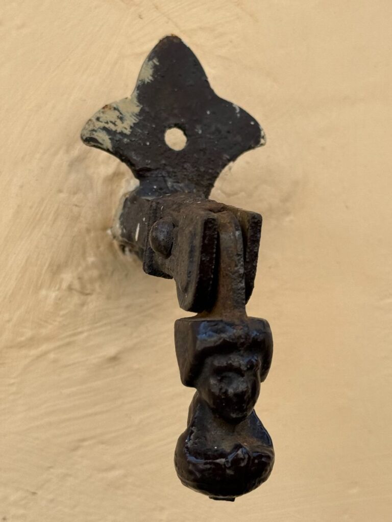 detale-dom-literatury